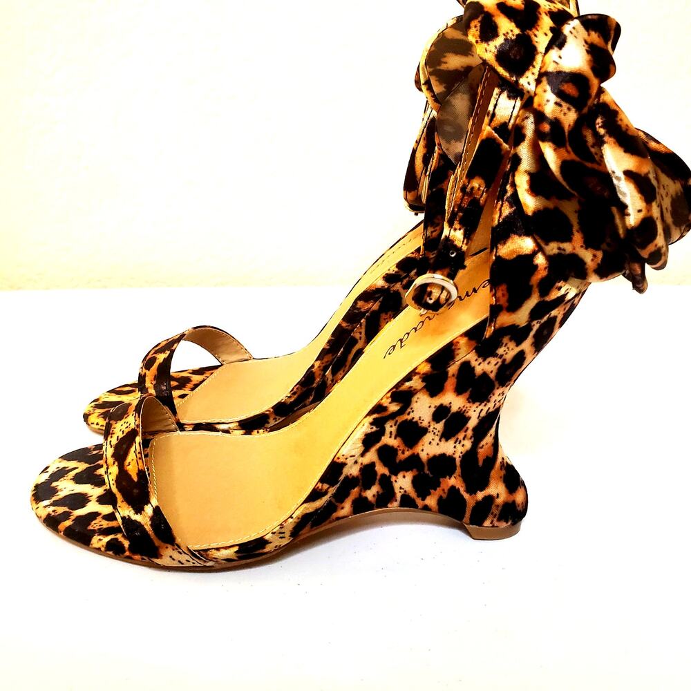 Lemonade Leopard Print 4 inch Wedge Sandals with Rose Sz 7M - Picture 3 of 6